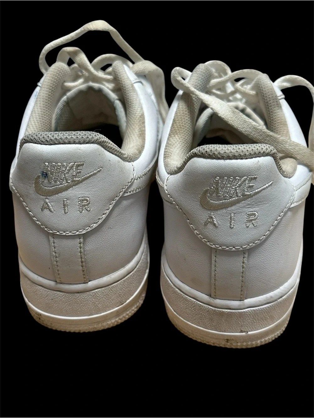 Men’s Nike Air Force AF1 Size 9.5 Swoosh Leather Shoe Sneaker Triple White Low